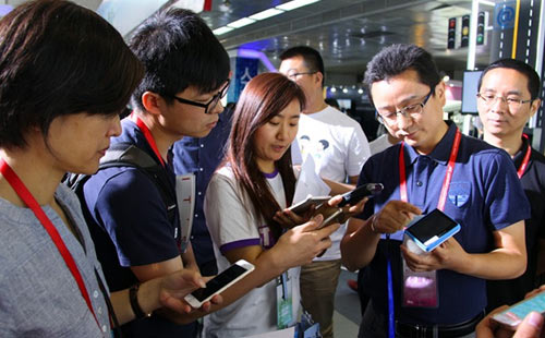 联动优势闪亮科博会，炫酷科技夺人眼球